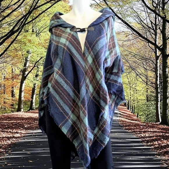 Jackets & Blazers - Soft Open Poncho W/Large Cowl Collar